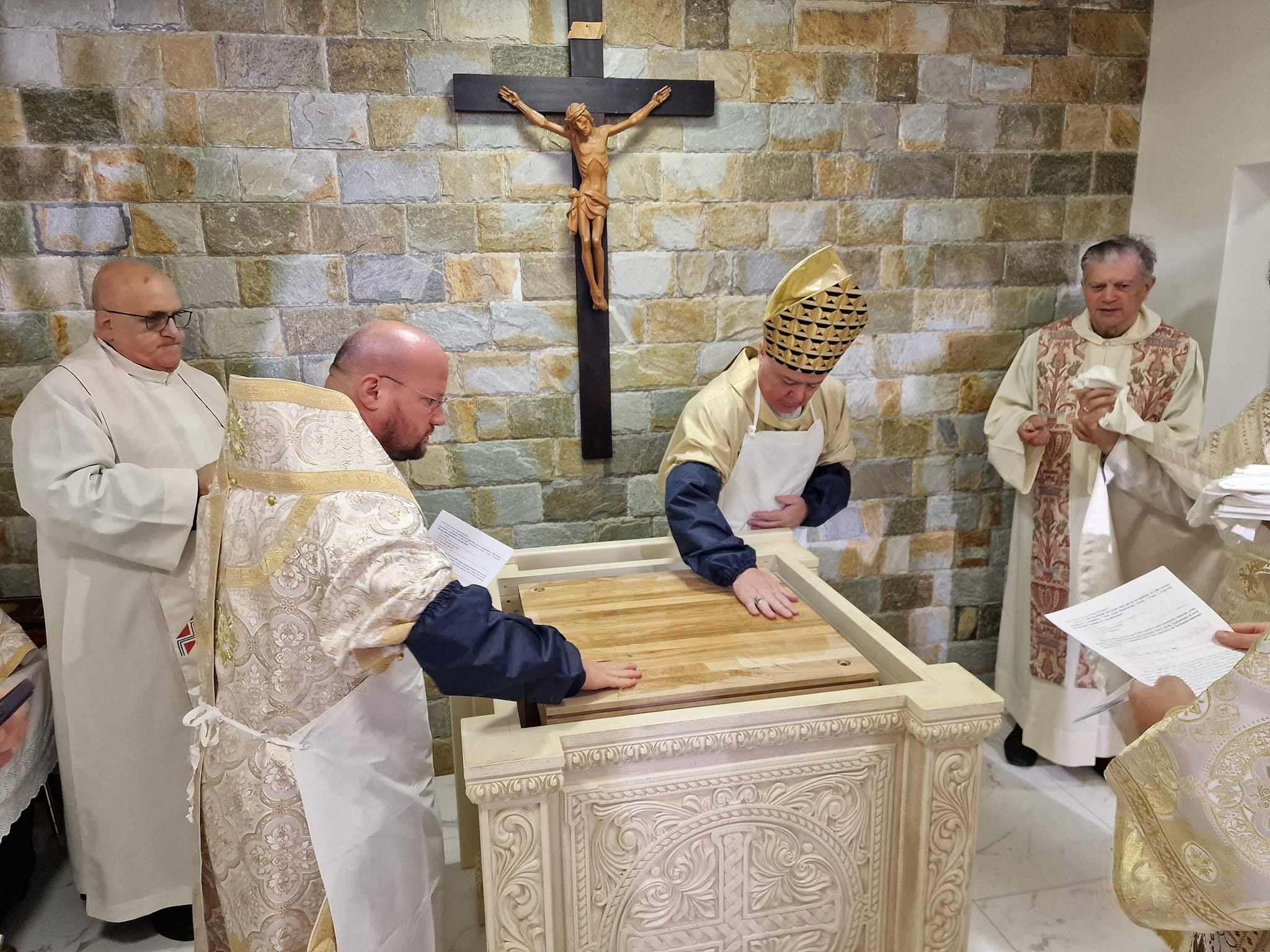 Освячення престолу